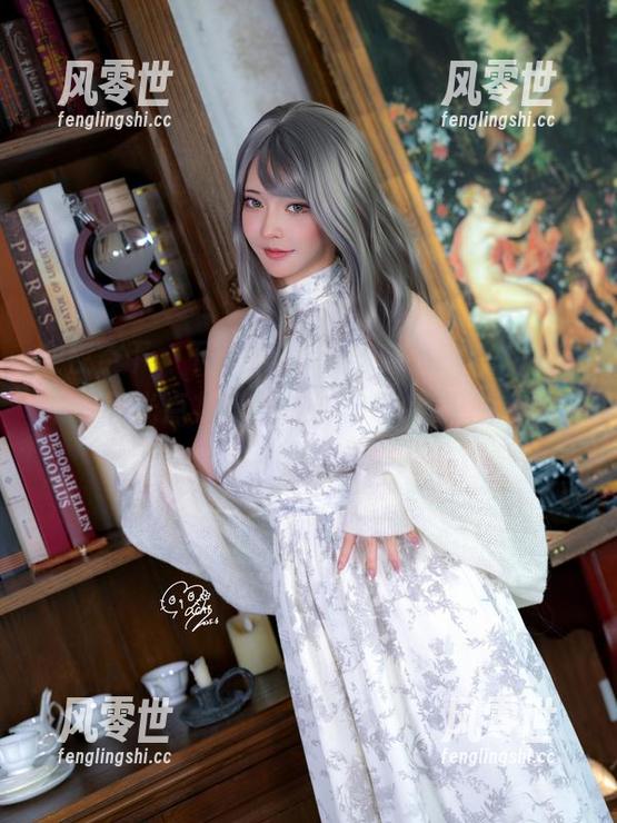 在夜空下，下载Machi马吉的Firefly全集，和光点共舞，或许你也会变得星星点点。