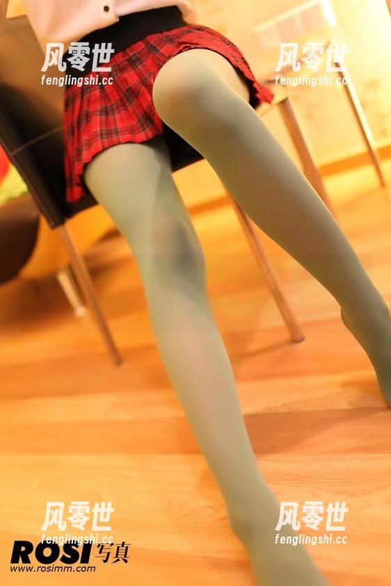 ROSI写真 - 哦豁，杨晨晨的女孩图包又更新了，这次更有意思～