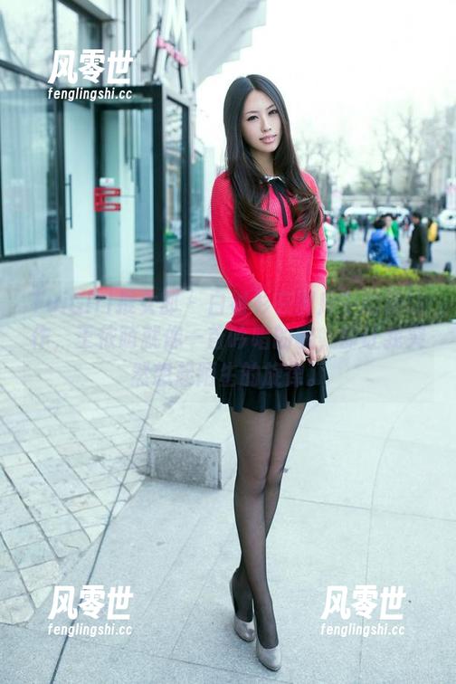 TuiGirl推女郎 - 白衬衫在图库中的慢动作，王依萌就像一首吟唱的歌，却让我突然想起陌生的旋律。