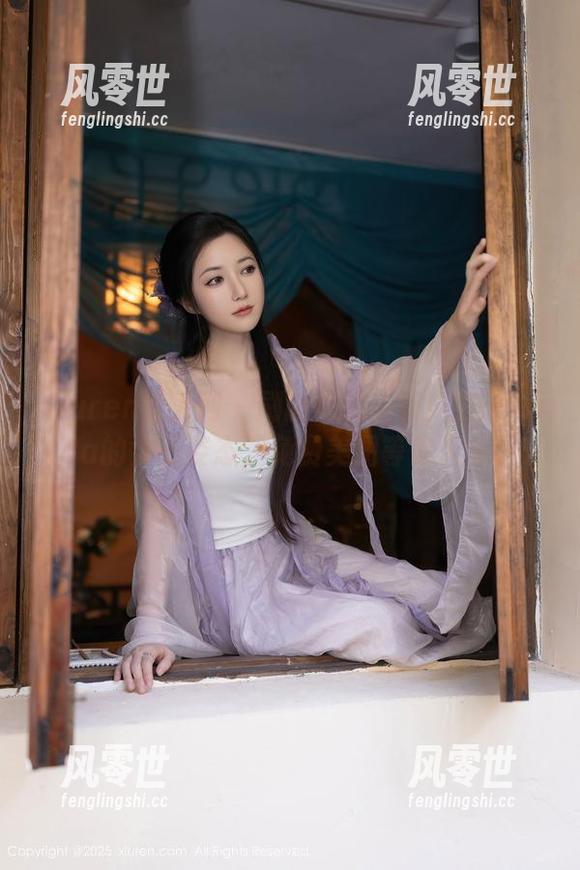Xiuren秀人网-杏子Yada Xiuren秀人网 - 刷新你的认知!杏子Yada的女王姿态,免费美图等你入手!