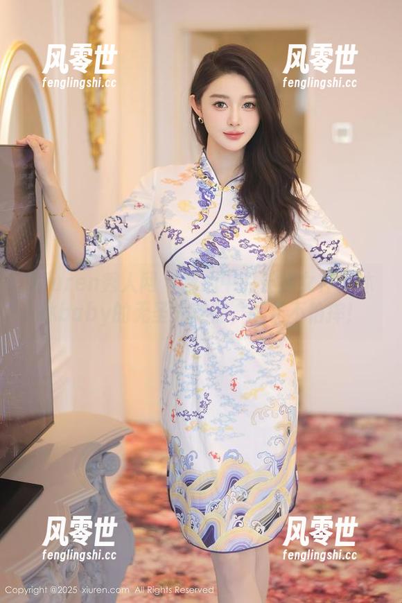 Xiuren秀人网 - 我心中的长腿女神：沐沐baby的无圣光美照，腿长不怕摔！