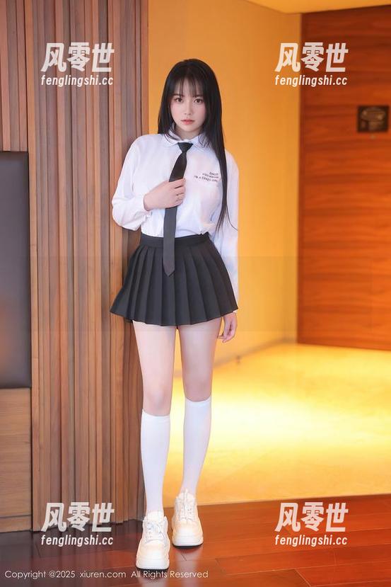 Xiuren秀人网-白兔西希 Xiuren秀人网 - 在白兔西希的灰丝写真里,找到了我的人生意义,原图在此!