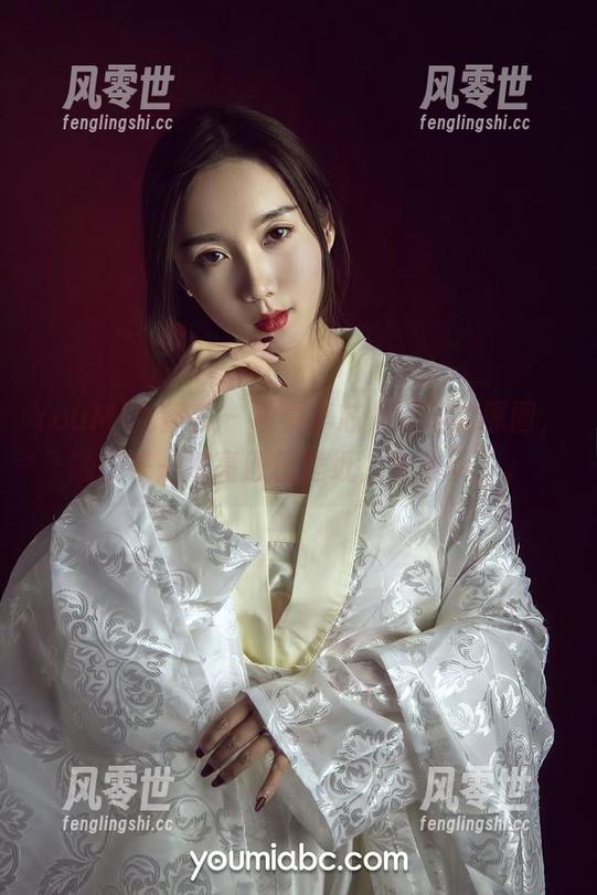 YouMi尤蜜荟 - 看看李芯儿运动的原图，顺便来一波高颜值壁纸，太会玩了。