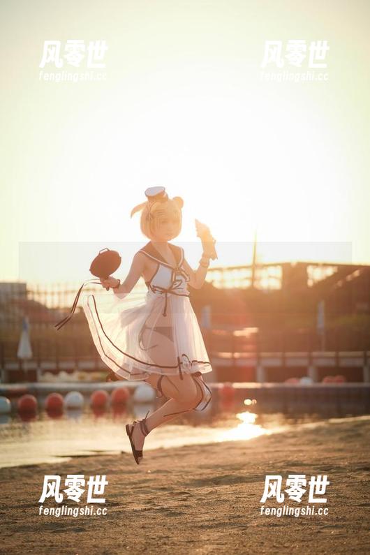 yui金鱼 yui金鱼的油亮写真:当光泽变成一种态度