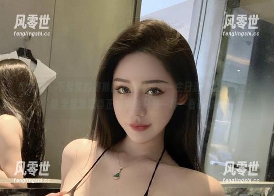 微密圈 - 不爱笑的赛琳的嘉宾帖如同一生日派对的邀请函，结果我发现真正的宴会只有一样—看着她！