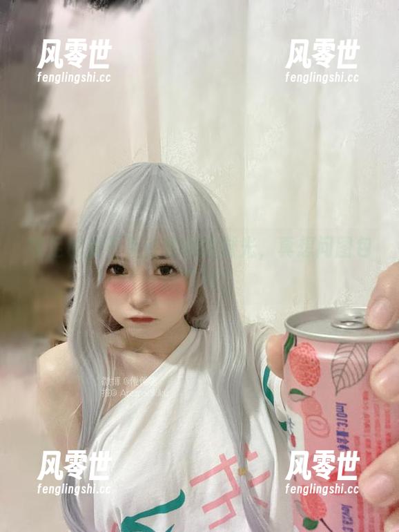 倦倦喵 裸足也要不负倦倦喵的时光,真想问图包还在吗?