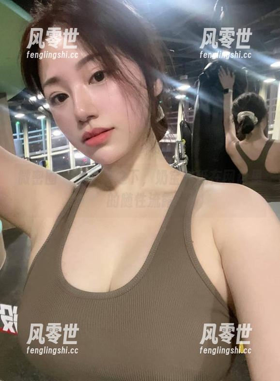 奶宝妹纸 微密圈 - 连衣裙之下,奶宝妹纸在网盘里的随性流露