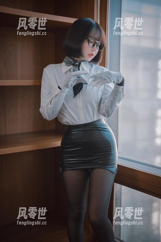 原图中那个疯子！孙乐乐(손예은)的极限版Loozy你看到了吗？