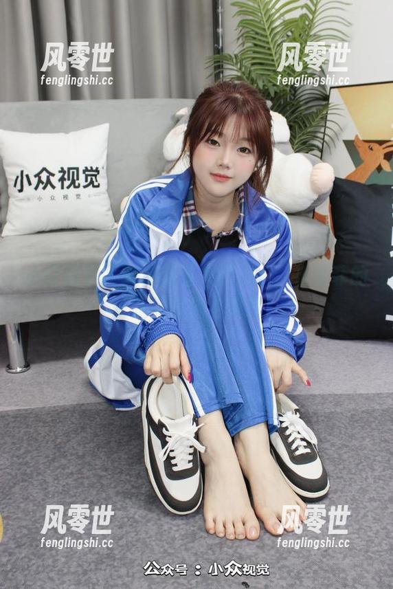 小众视觉 - 拍照就要大腿见人，小苏菲的长腿美图完全免费！