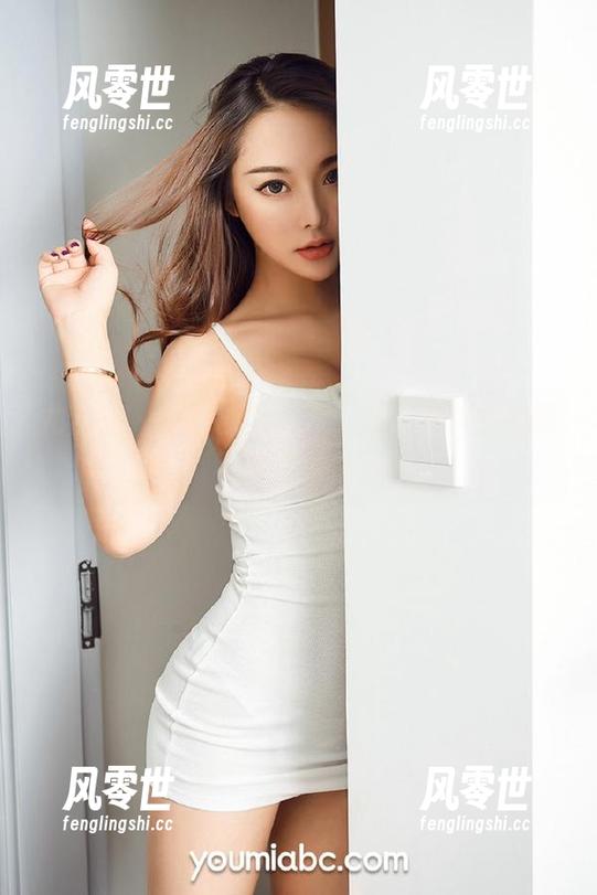 尤蜜荟 - 原图独家公开，田冰冰修女风要不要来一份？