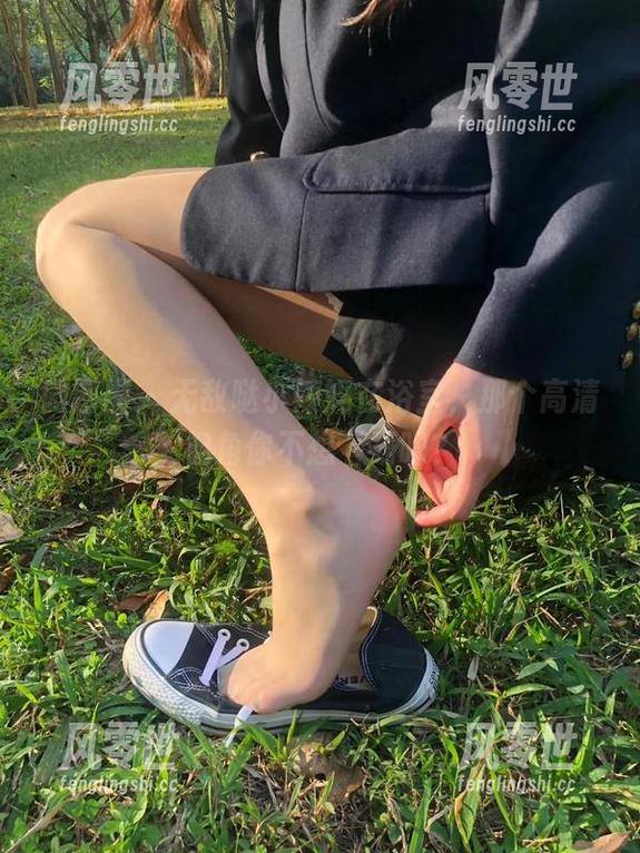 微密圈 - 无敌哒小姨妈在浴室，那个高清视角你不想下载吗？