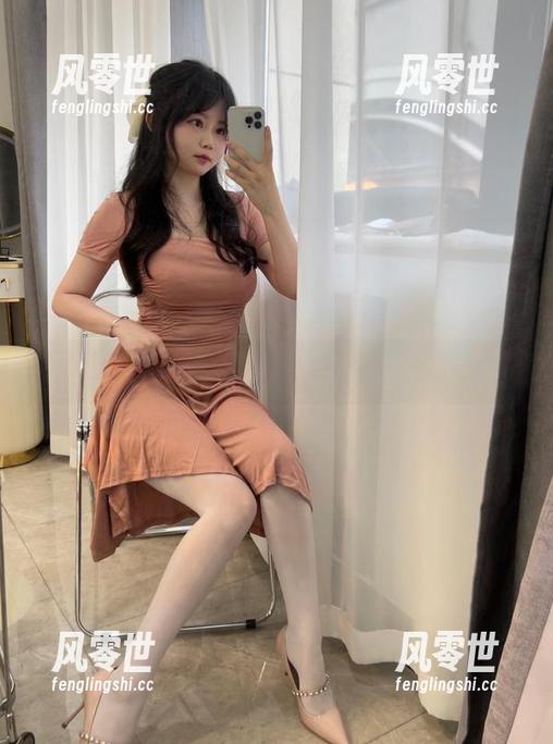 是依酱呀 是依酱呀:黑丝合集,赶紧来看看吧!