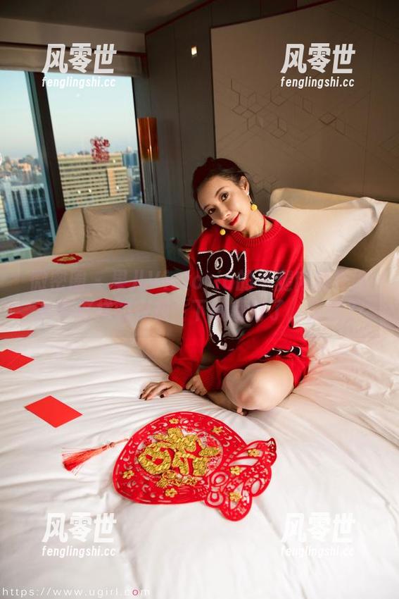 微密圈 - 果儿Victoria的半腿肉丝在图片中这样的存在，下载就好了，是吧？