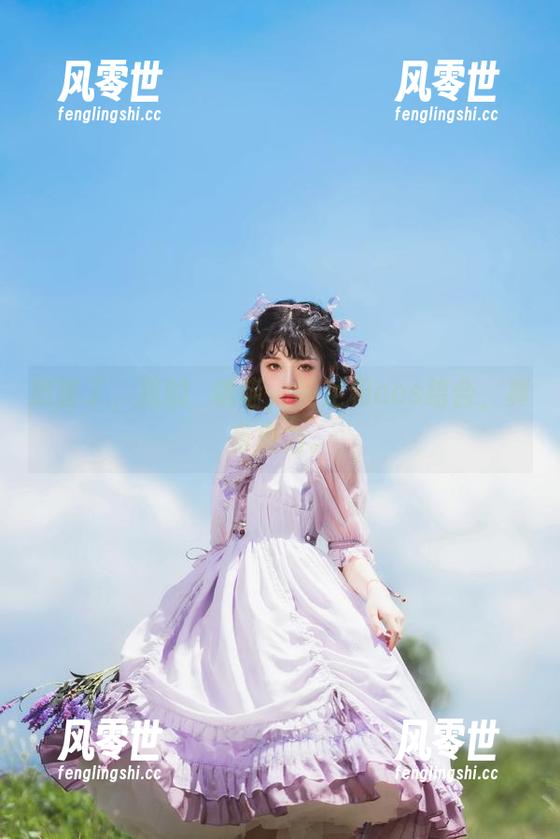 厉害了，我的桜桃喵，美足和cos结合，真有魔力。