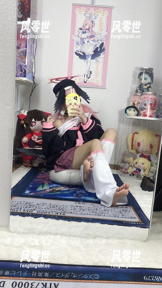 白栎Shirly 白栎Shirly和黑色的亲密接触,原图更新发布中,是恍惚还是清晰?