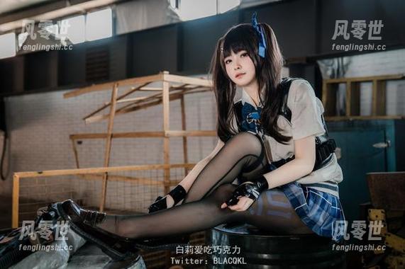 白莉爱吃巧克力 进行‘白莉爱吃巧克力丝袜计划’的分享:只需三步,腿部也能成倍增长。
