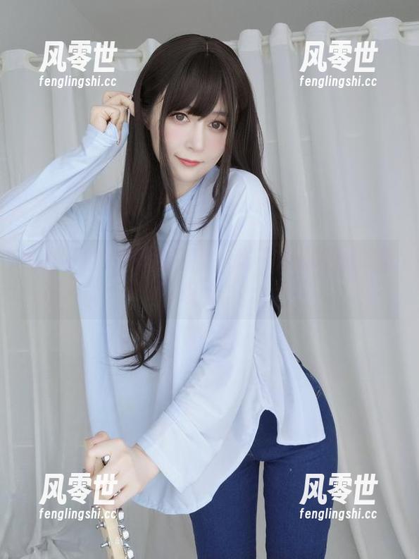 白银81的网袜套图，一场不想停止的美丽误会。