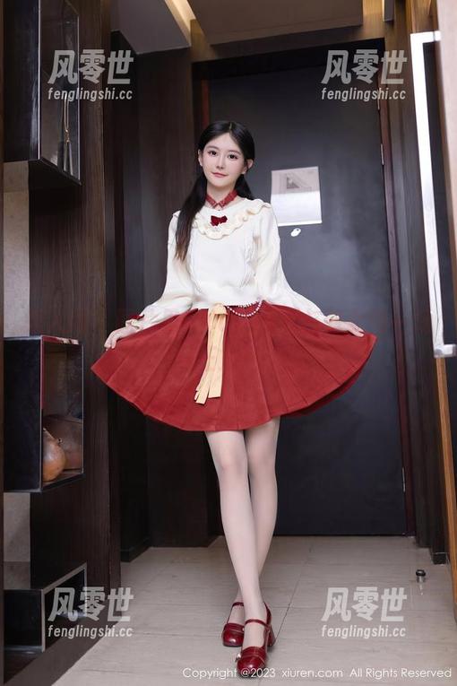 秀人网 - 图片里，Yuki鱼儿与修女的一场不务正业的自拍