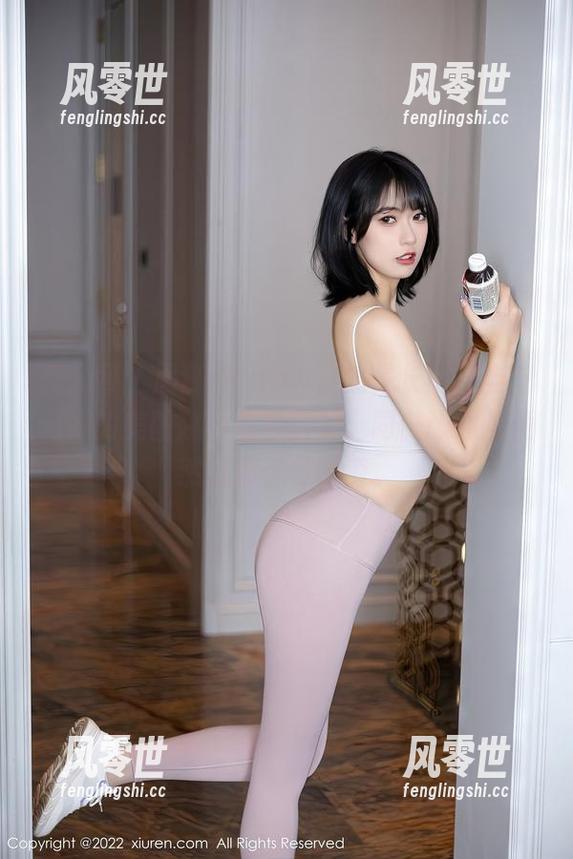 秀人网-周慕汐fairy 秀人网 - 周慕汐fairy果然是长腿担当,对她的美图越看越觉得赞,同一张照片竟然有那么多味道。