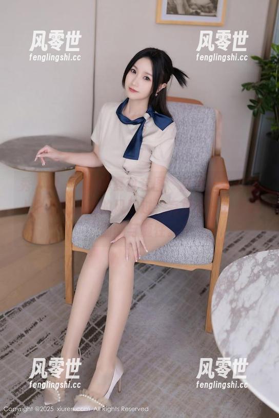 秀人网 - 媃柔的夏日套图，随便一张都让人联想到海边的风吹过，有那么一丢丢的慵懒与随性。