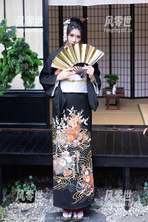 秀人网-安妮Tess 秀人网 - 安妮Tess的居家写真,懒散的代名词?我不太确定
