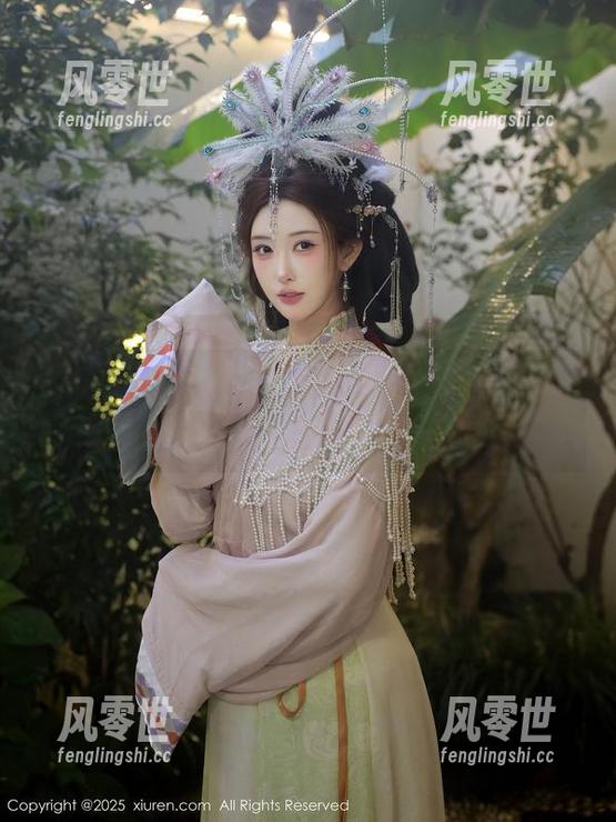 秀人网 - 最新合集，张思允Nice穿上水手服，海风都要来打个招呼。