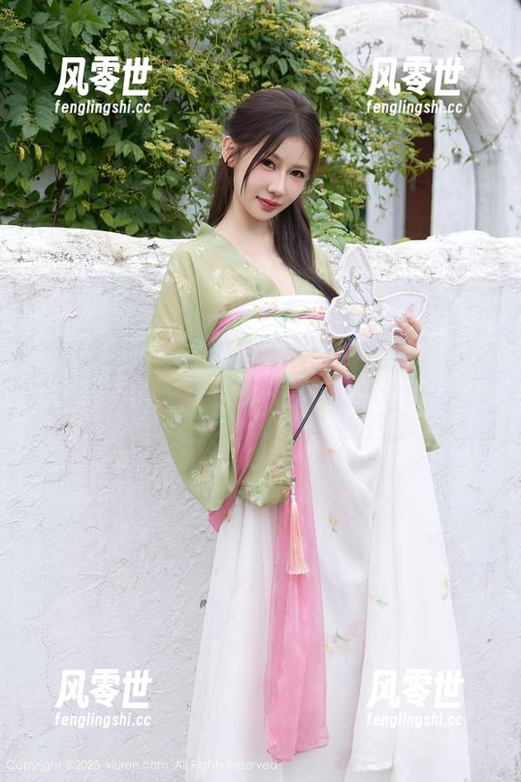 秀人网-晓梦may 秀人网 - 小心,晓梦may的制服美图合集可能会犯规哦