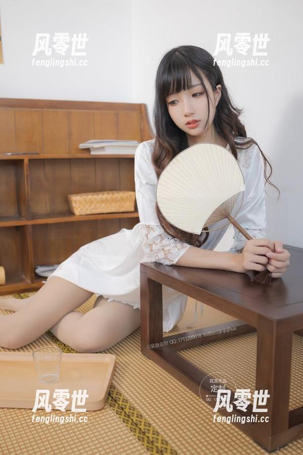 紧急企划-小恩 紧急企划 - 小恩的短裙美图,精选出来的每一张,都在诉说着心中的戏!