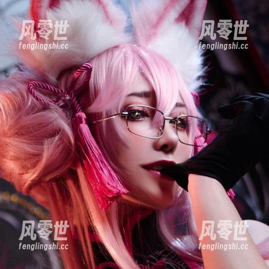 翎柒菜菜 每个细节都藏讯息,这高清原图里的机车凛,翎柒菜菜简直突破了次元壁?