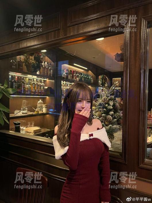 芊芊酱w 芊芊酱w的“认真”们:秘书写真合集,职场的不正经一面
