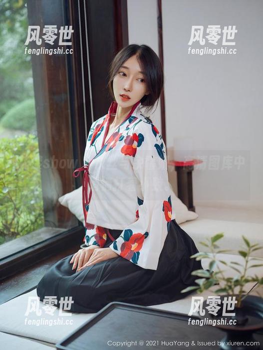 花漾show-余馨妍 花漾show - 灰丝与余馨妍,高清图库中悄悄打着小鼓。