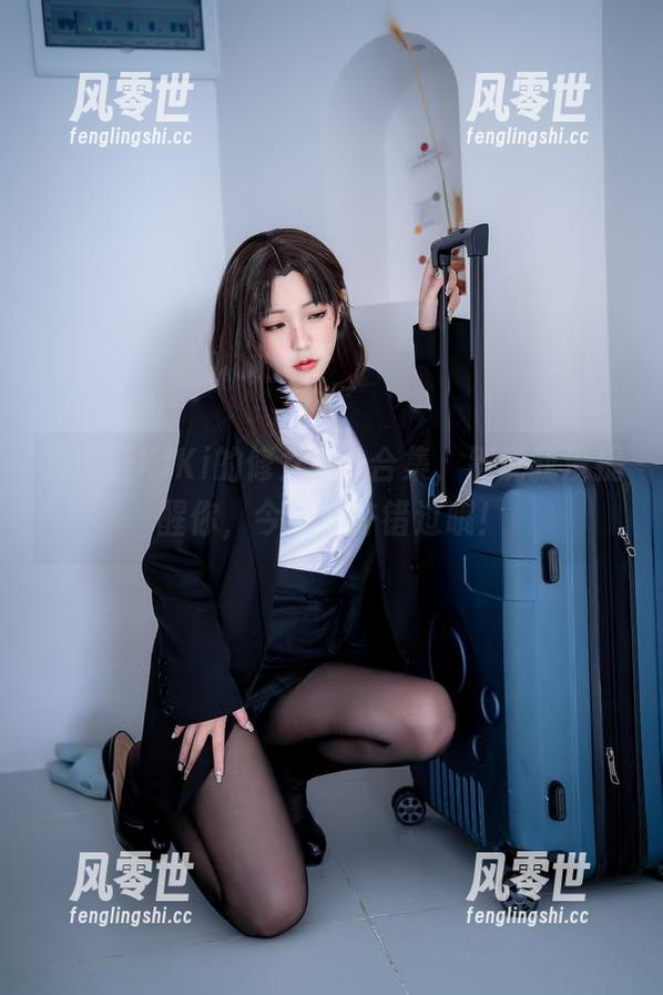 蓝小沂KiKi的修女cos合集，别说我没提醒你，今晚不许错过哦！