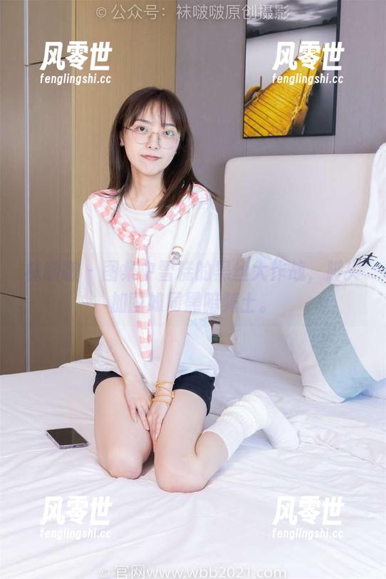 袜啵啵 - 图集中雪糕的黑丝大作战，脚尖加固如同黑暗骑士。