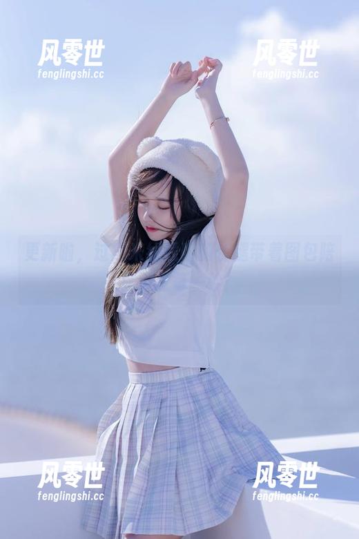 过期米线线喵 更新啦,过期米线线喵的长腿带着图包陪你度过每一秒!