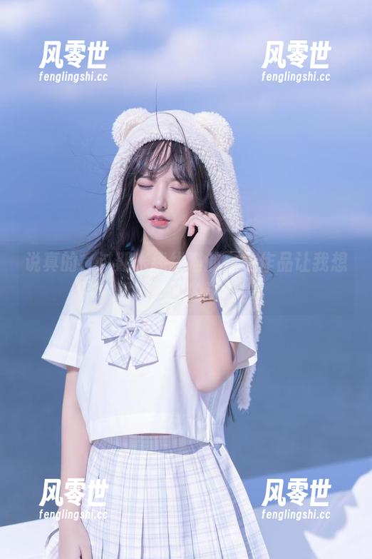 说真的，过期米线线喵的白色作品让我想到了隐秘的涟漪。