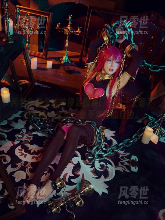 阿包也是兔娘 阿包也是兔娘的裸足图集:在沙子上留下的足迹,分享一份不穿鞋的自由。