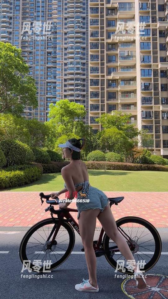 鹿瑶 微密圈 - 鹿瑶的奶牛图册,不得不说,画质满分,内容嘛……还在消化中。